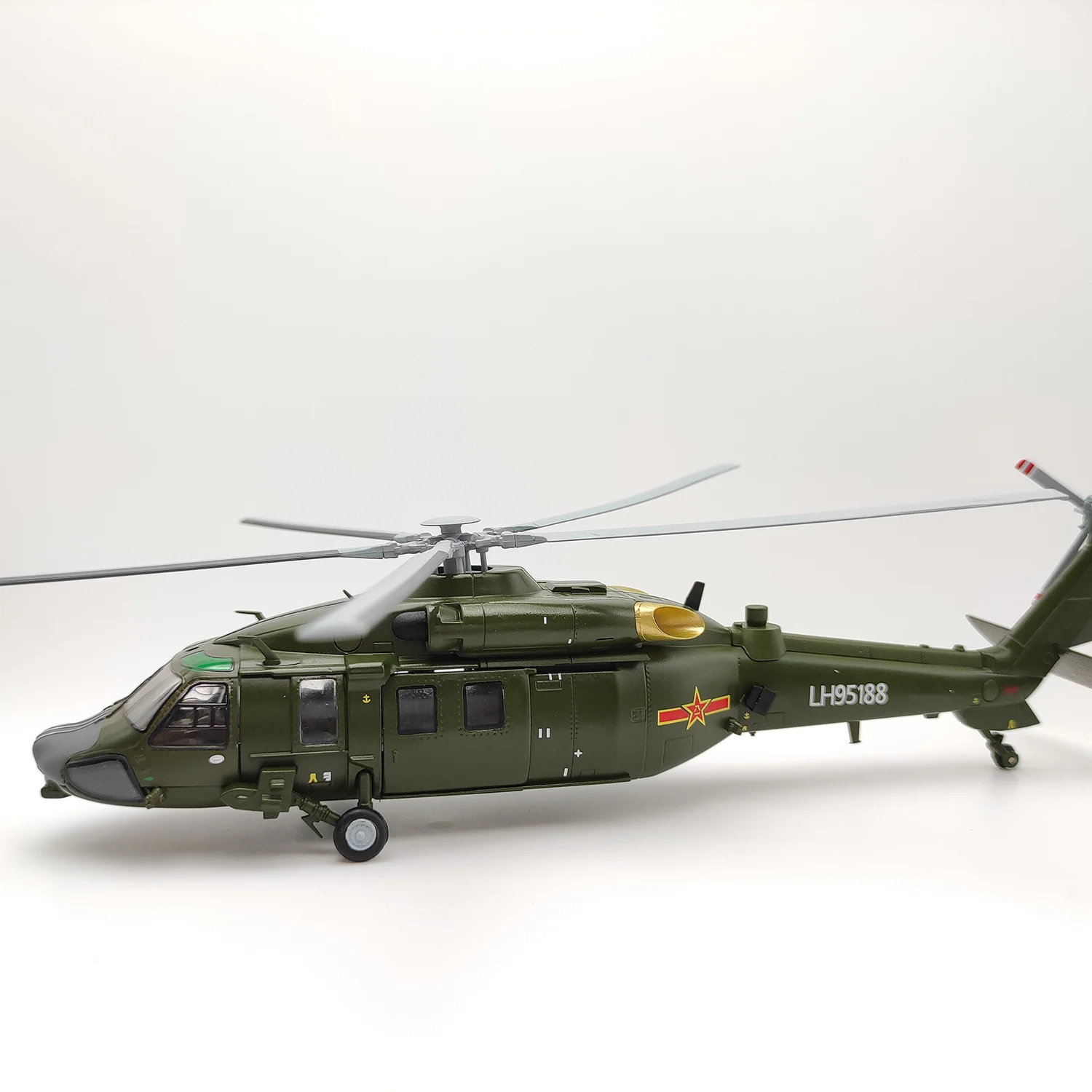 Diecast 1:72 Scale Z-20 LH9518 - مراجعة Rc Helicopter Hobby Grade وسعره